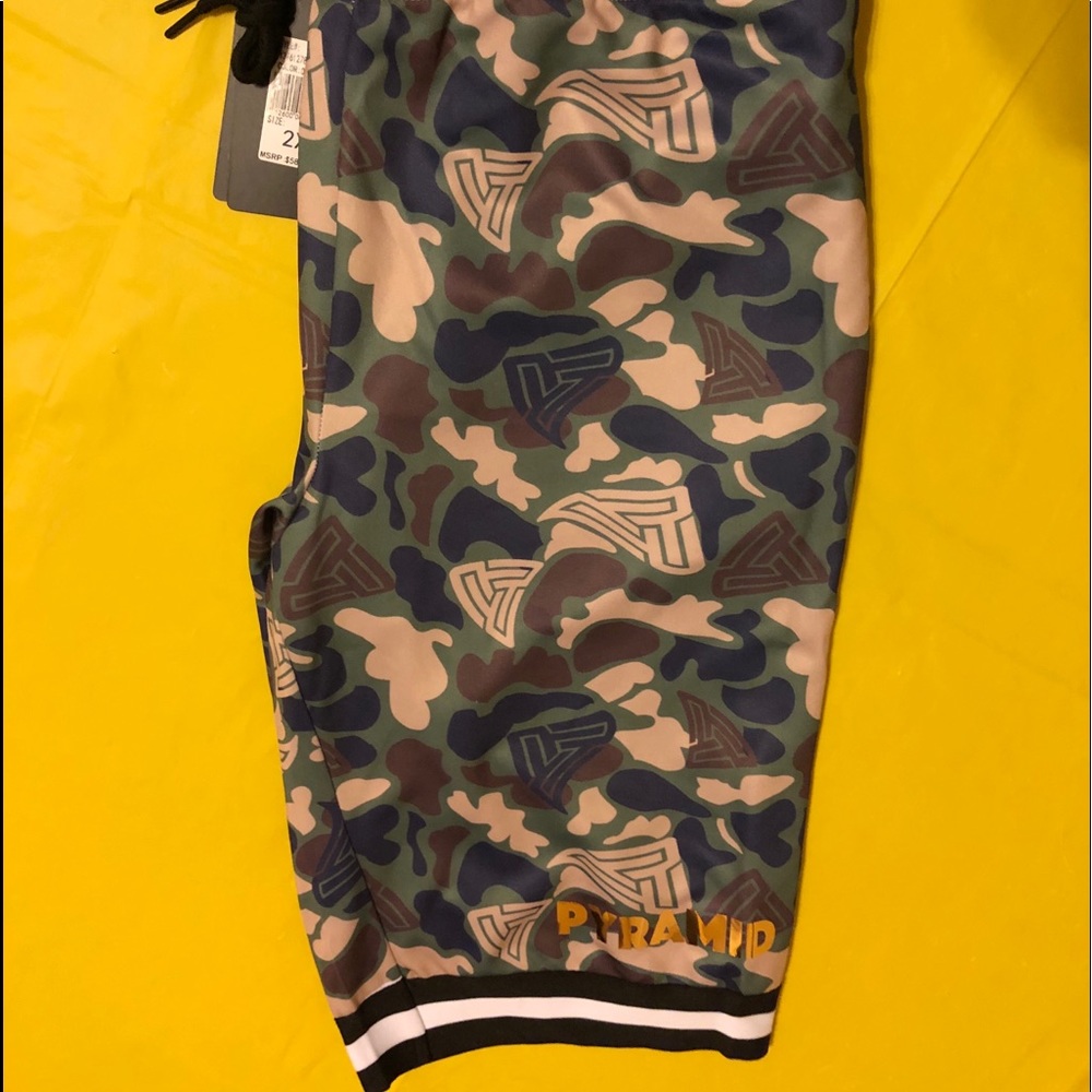 Pants - Picture 3 of 4